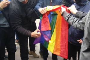 В Харькове радикалы напали на акцию ЛГБТ-сообщества