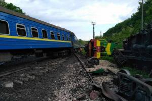 В Хмельницкой области столкнулись поезда, есть пострадавшие