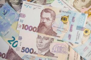 Готівкових грошей в Україні в березні стало більше на 2,8%