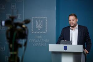 Єрмак виключив можливість включення бойовиків "ДНР" і "ЛНР" до консультативної ради при ТКГ