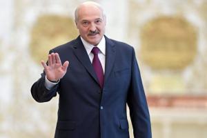 Лукашенко запросив Зеленського на парад Перемоги в Мінськ