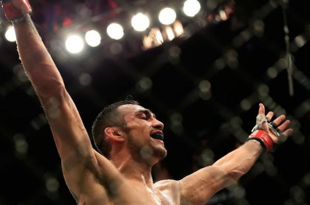 Тоні Фергюсон вважається фаворитом бою