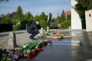 В Україні стартує проєкт меморіальних символів на честь визволення України – Зеленський