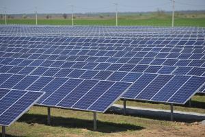 Найбільшим власником сонячних електростанцій в Україні є американець – ЗМІ