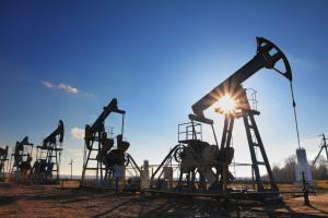 Предложение по нефти достигнет 9-летнего минимума после падения спроса - Financial Times