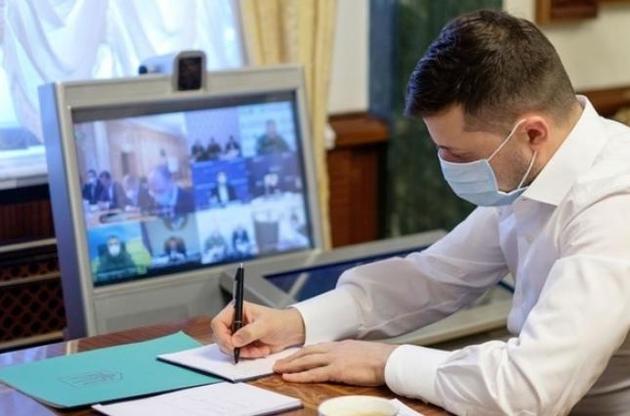 Президент подписал указ о продлении антироссийских санкций