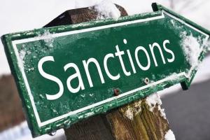 Зеленский снял антироссийские санкции с 12  компаний