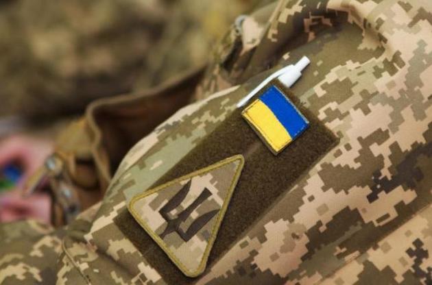 Окупанти в Донбасі вісім разів вдарили по позиціях ЗСУ, поранено трьох військових — штаб