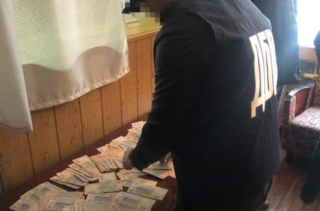 ГБР задержало прокурора весной этого года по подозрению в получении 91 тысячи гривень взятки