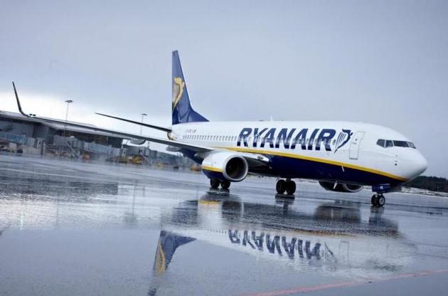 Ryanair возобновит только половину маршрутов из Украины. Список