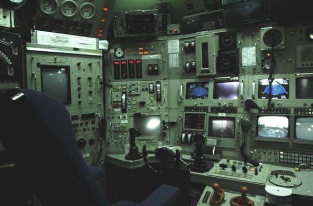 На NR-1 було встановлено електронні системи і сонари, що дозволяли їй виявляти інші підводні об&#039;єкти і проводити їхню ідентифікацію