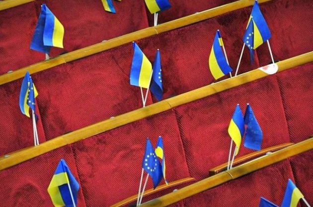 Проти депутатів, які підтримають введення НС в Україні, ЄС може ввести персональні санкції