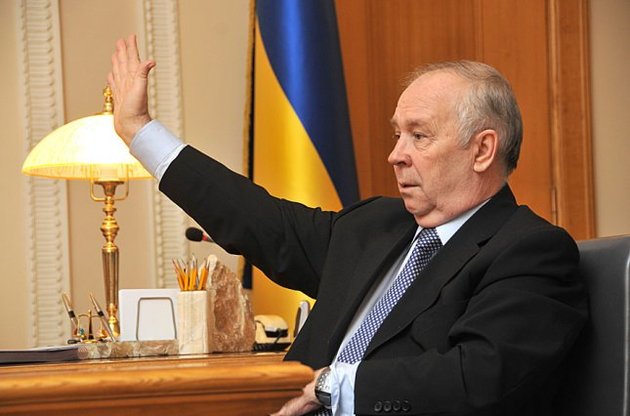 Рибак запевнив дипломатів, що надзвичайний стан в Україні виключено