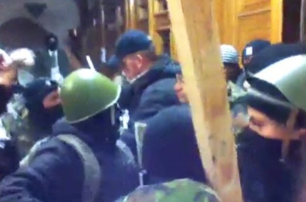 Радикали намагалися знову захопити КМДА