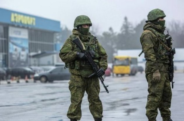 Російські військові захопили український вертоліт у Криму