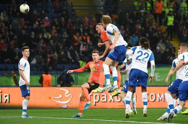 Футбол повертається в Україну