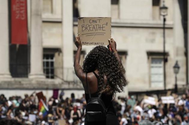 Вбивство Джорджа Флойда: британці вийшли на мітинги проти расизму