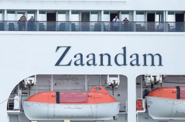 Пассажиры лайнера "Zaandam" требуют немедленной эвакуации после смертей от коронавируса на борту