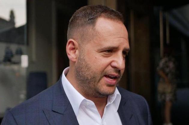 Ермак празднует победу в борьбе за Зеленского