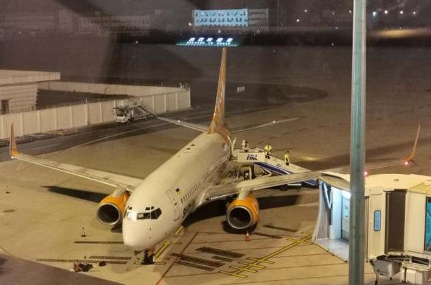 Самолет с эвакуированными из Уханя украинцами прибыл в Киев