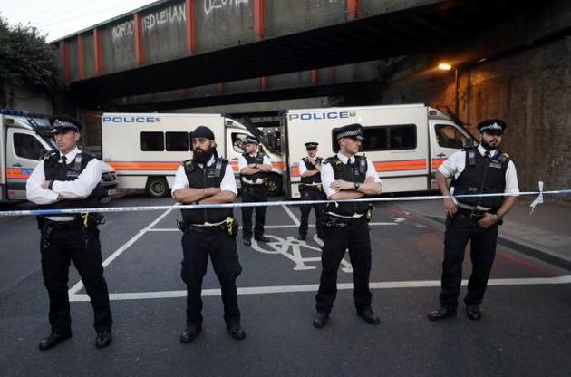Опубликовано видео ликвидации человека с ножом на Лондонском мосту