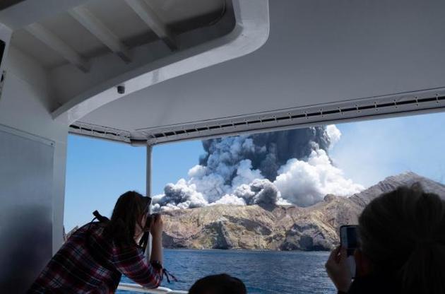 У мережі з'явилося відео виверження вулкана у Новій Зеландії