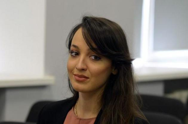 Поліція підозрює у замаху на вбивство Бєлової чоловіка, який скоїв серію нападів на жінок