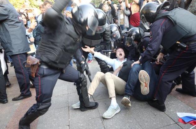 Німеччина закликала РФ звільнити затриманих під час акції протесту в Москві