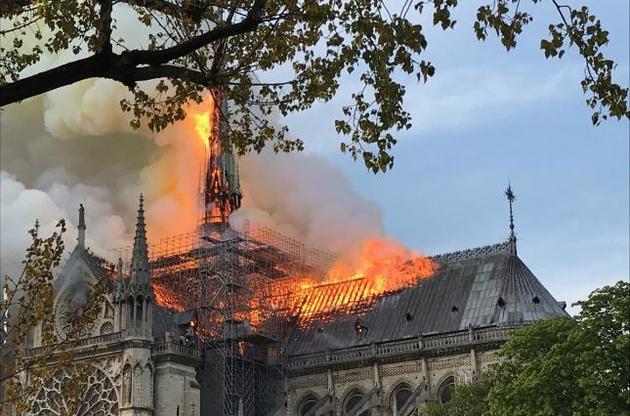 Настоятель Нотр-Дам де Пари рассказал, насколько может закрыться собор после пожара