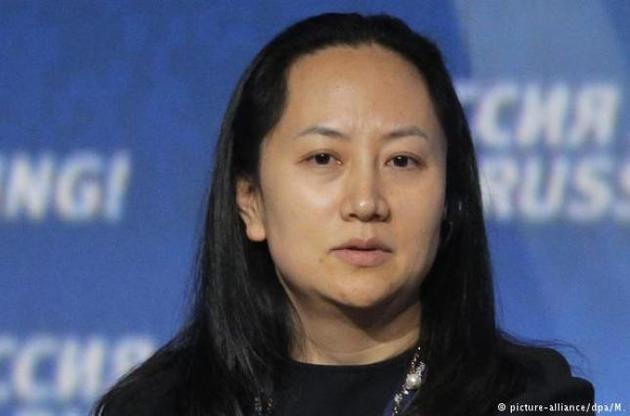 Китай висловив протест через початок екстрадиції до США фіндиректорки Huawei
