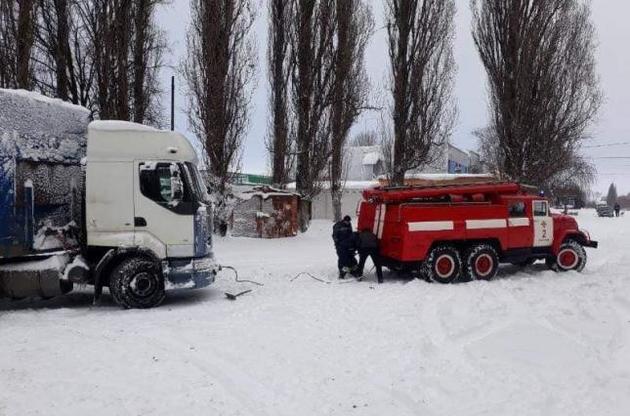 Ограничения в движении транспорта в Кировоградской, Черкасской, Днепропетровской областях - снято