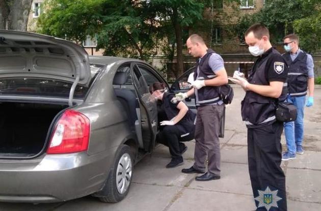 Полиция рассматривает две версии убийства своего сотрудника в Киеве