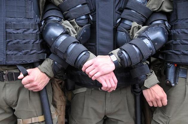 В Харькове начинают работу усиленные бронегруппами патрули