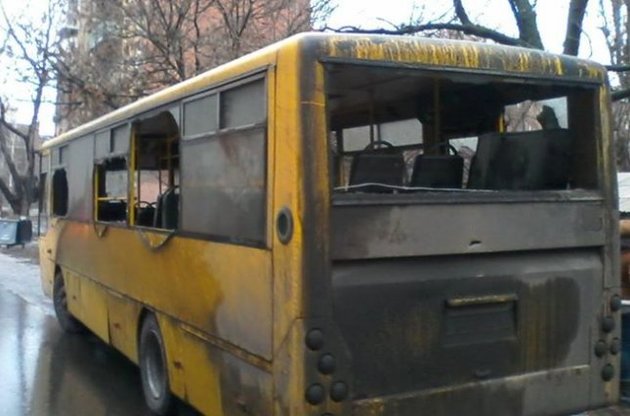 Возле Дебальцево под обстрел попали два автобуса с беженцами