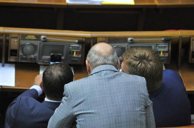 ID-карта также станет и удостоверением для народного депутата