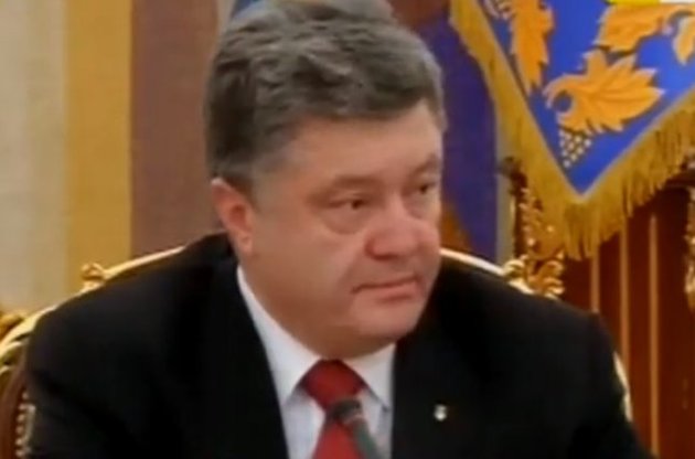 Порошенко сообщил, что в Минске ему предложили отложить перемирие на 20 суток