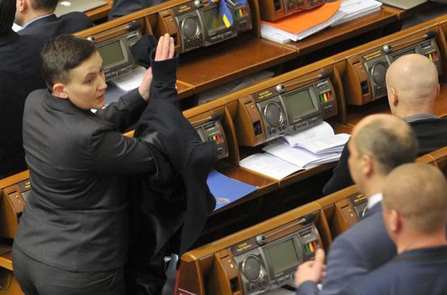 Лидеры парламентских фракций предложили обыскивать депутатов на предмет гранат, ножей и пистолетов