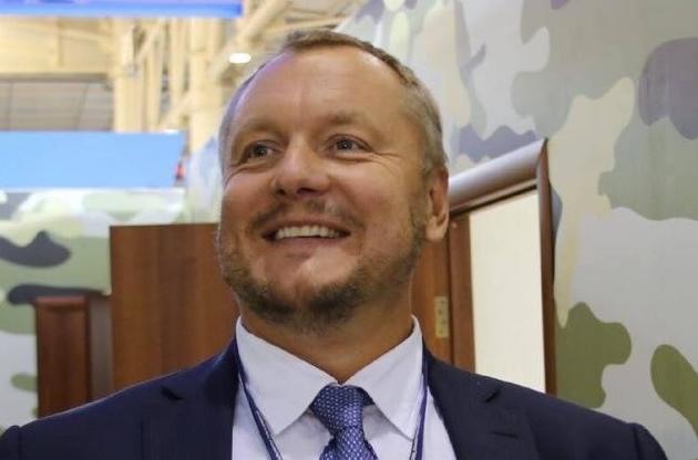 Так званий "мирний план" Артеменка тільки збільшив кількість запитаннь до Трампа про Росію.