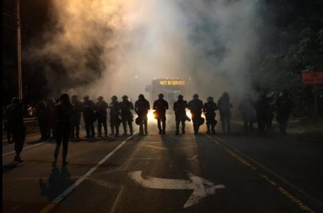 В Шарлотте власти ввели чрезвычайное положение из-за протестов