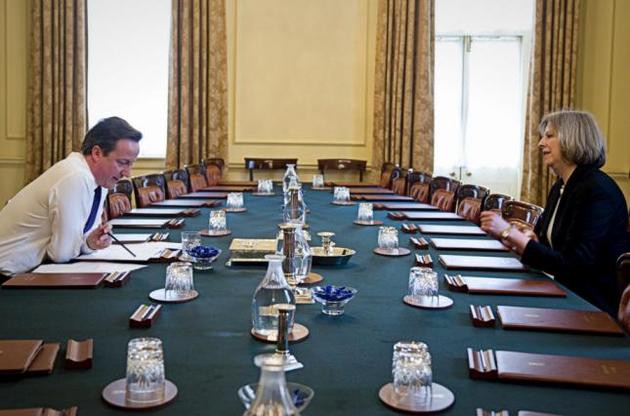 Кэмерон советует Мэй искать тесных отношений с ЕС.