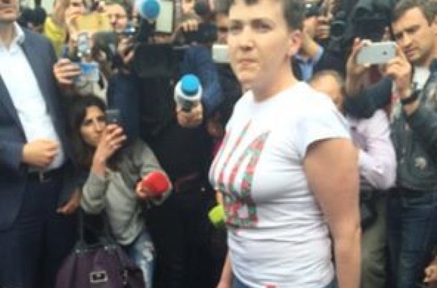 Савченко с возвращением поздравили в ЕС.