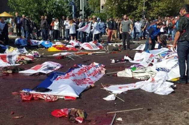 Число жертв теракта в Анкаре возросло до 95 человек