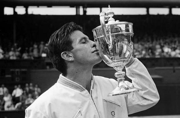 Купер входить до Міжнародного залу тенісної слави