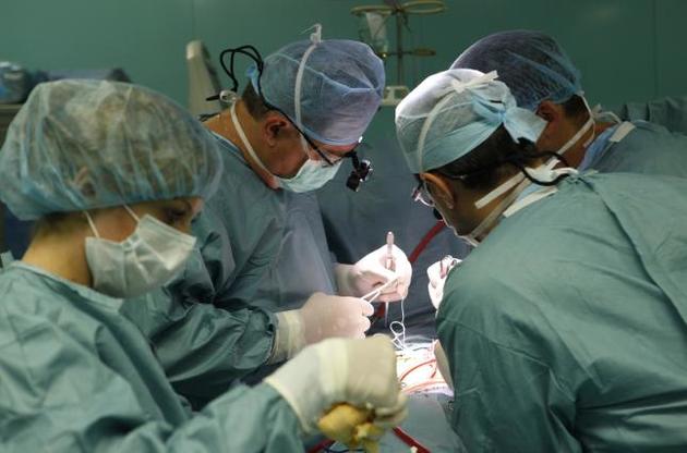 Українські медики рятують бійців з внутрішніми ушкодженнями серця — професор