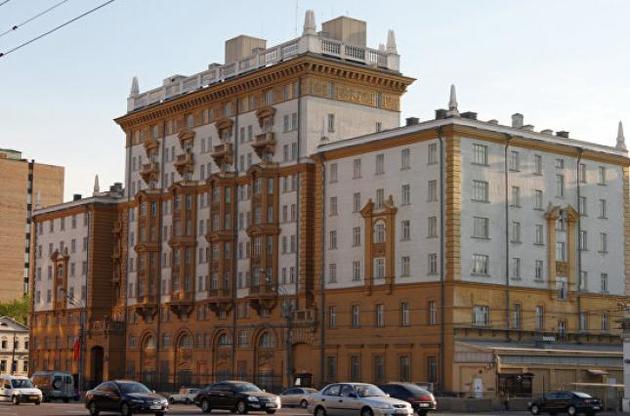 Росіянка пропрацювала в посольстві близько 10 років