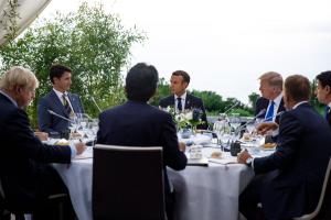 Трамп снова высказался за участие Путина в саммите G7