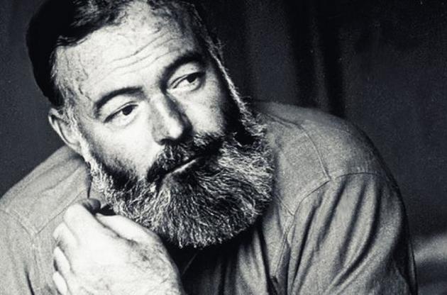 Хемінгуей працював над оповіданням між 1936 і 1956 роком