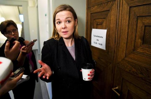 Министр пообещала вернуть потраченные на репетиторов средства