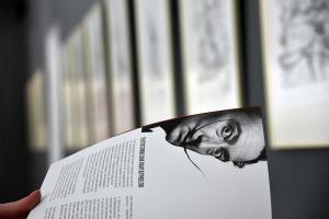 У Києві відкрилася виставка гравюр Сальвадора Далі "Пустотливі сни Пантагрюеля": фоторепортаж