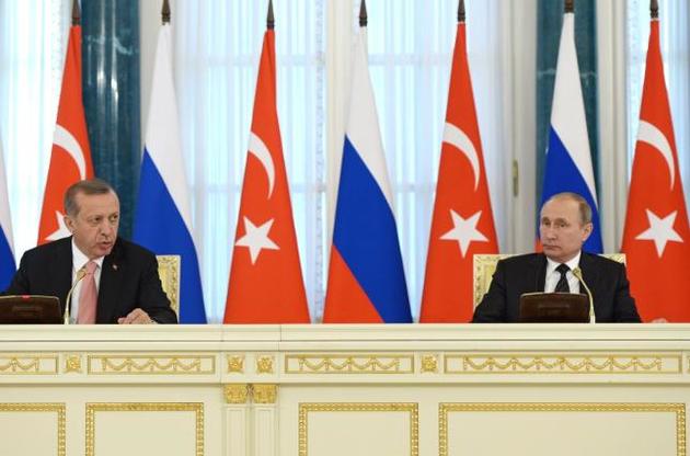 Ердоган та Путін обговорили Лівію, де вони підтримують протиборчі сторони